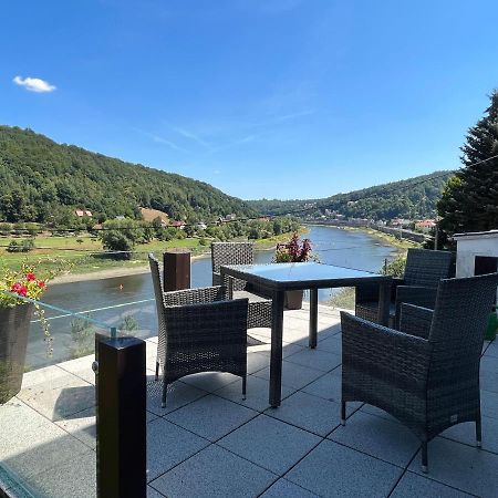 Saechsische-Schweiz-Ferienhaus-Wohnung-2-Mit-Hervorragendem-Panoramablick-Ueber-Das-Elbtal 쾨닉슈타인 안 데어 엘베 외부 사진