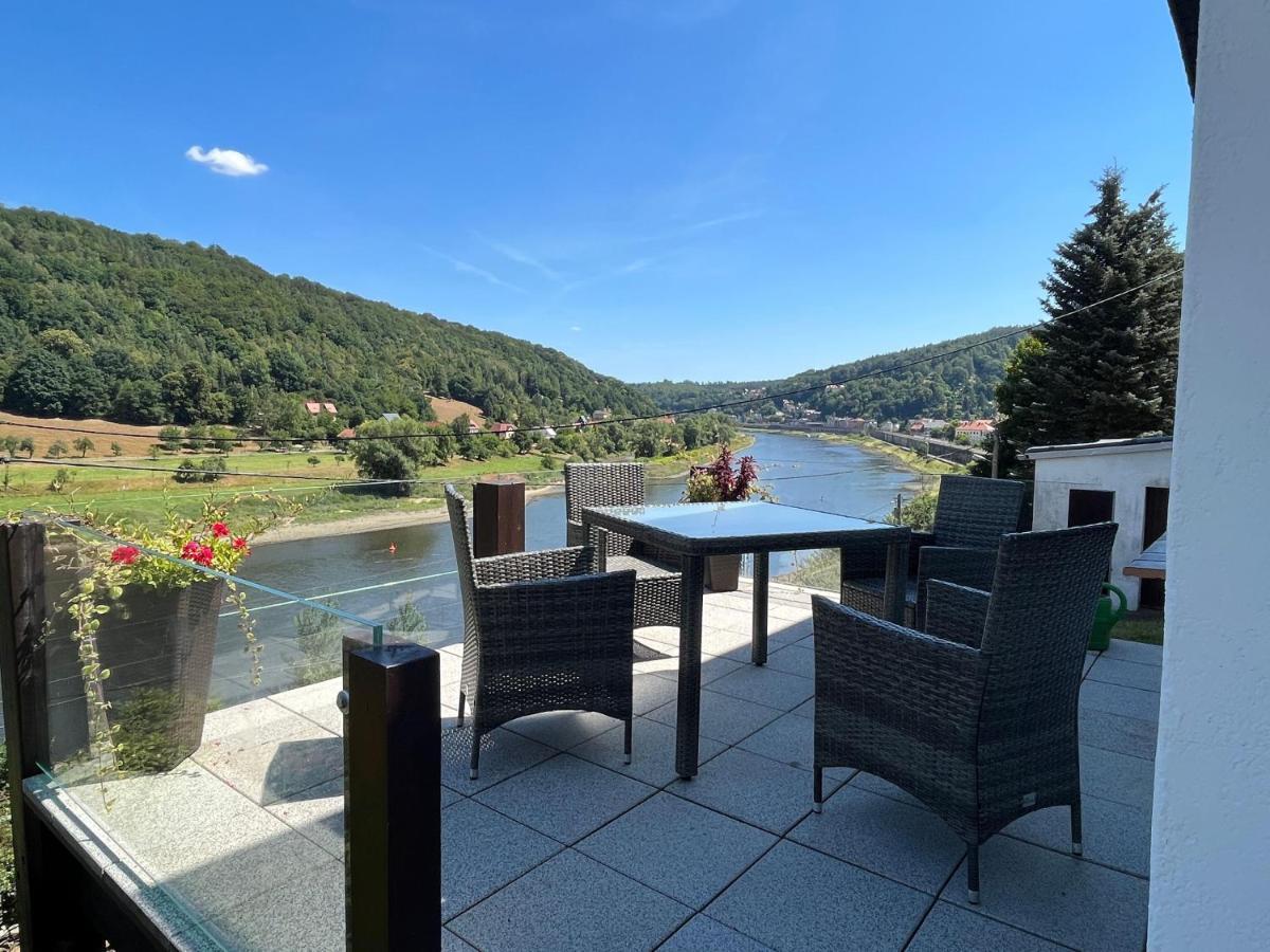 Saechsische-Schweiz-Ferienhaus-Wohnung-2-Mit-Hervorragendem-Panoramablick-Ueber-Das-Elbtal 쾨닉슈타인 안 데어 엘베 외부 사진